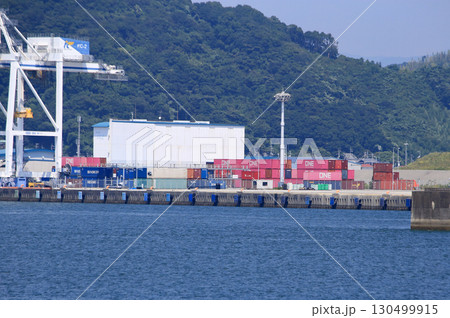 コンテナ埠頭 コンテナ埠頭 130499915