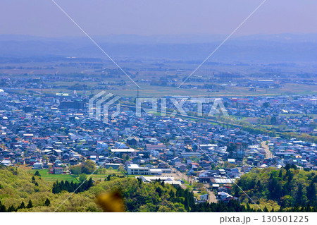 春日山城跡からの眺め・上越市街地（新潟県・上越市） 130501225