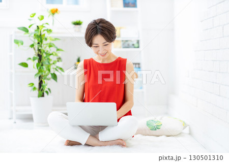 女性 ライフスタイル 30代 女性 ライフスタイル 30代 130501310