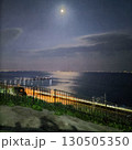 海に沈む満月 130505350