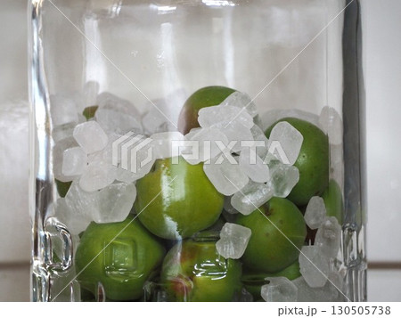 梅仕事 手作り梅酒 梅仕事 手作り梅酒 130505738