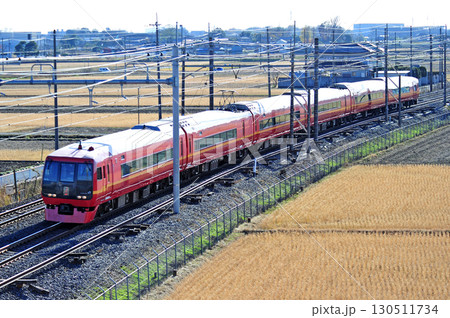 東北本線　東鷲宮ー栗橋　JR東日本　253系1000番台　OM-N02編成（大宮）　日光　きぬがわ 130511734
