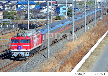 東北本線 栗橋ー東鷲宮 JR東日本 EF81-95(田端)+E26系(尾久) カシオペア 東北本線 栗橋ー東鷲宮 JR東日本 EF81-95(田端)+E26系(尾久) カシオペア 130511971