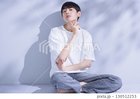 20代男性のビューティーイメージ ポートレート 20代男性のビューティーイメージ ポートレート 130512253