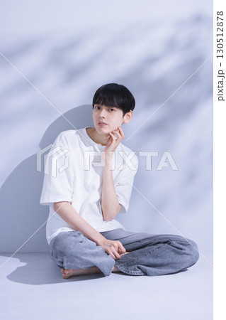 20代男性のビューティーイメージ ポートレート 20代男性のビューティーイメージ ポートレート 130512878