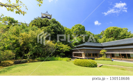 青空に映える掛川城 130518686