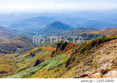 秋色に染まる 栗駒山の絶景 秋色に染まる 栗駒山の絶景 130519049