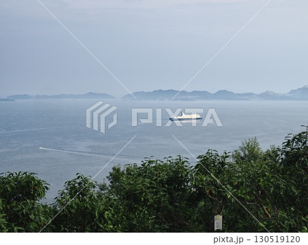 万葉の岬から見る夏の播磨灘の眺望 万葉の岬から見る夏の播磨灘の眺望 130519120