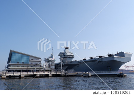 国際クルーズターミナルとプリンスオブウェールズ 国際クルーズターミナルとプリンスオブウェールズ 130519262