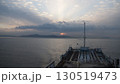 高松発　神戸行フェリー　夕暮れ 130519473