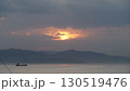 高松発　神戸行フェリー　夕暮れ③ 130519476