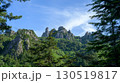 【山梨県】登山道から瑞牆山山頂を望む 130519817