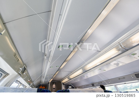 【グリーン車】快適なグリーン車と車内 【グリーン車】快適なグリーン車と車内 130519865