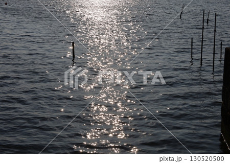 夕景の奥浜名湖面 130520500