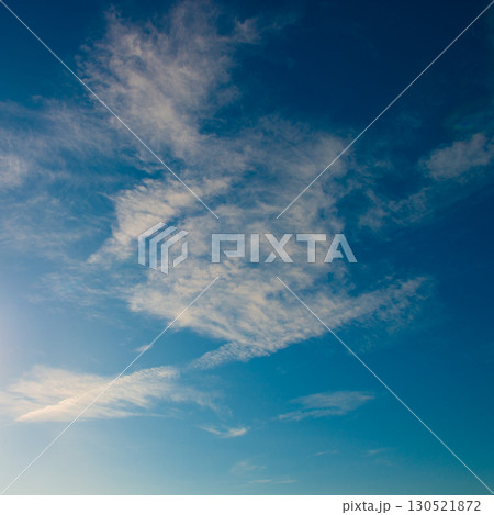 青空と雲 青空と雲 130521872