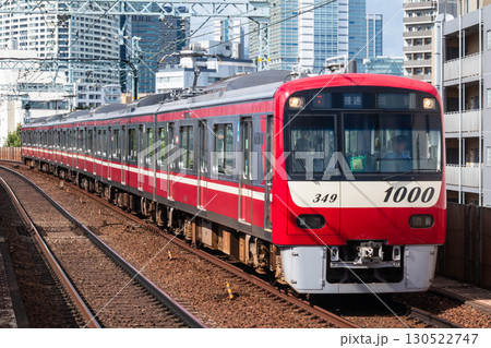 京浜急行の各駅停車電車 130522747