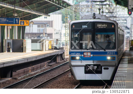 京急線を走行する北総鉄道の車両 京急線を走行する北総鉄道の車両 130522871