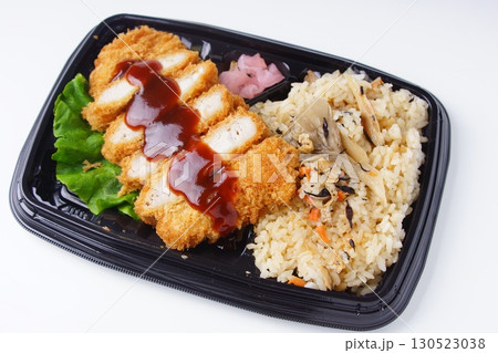 ロース豚カツ弁当 ロース豚カツ弁当 130523038