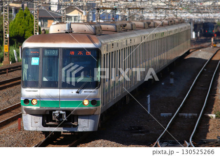 ［C］東京メトロ千代田線06系電車（常磐線各駅停車直通） 130525266