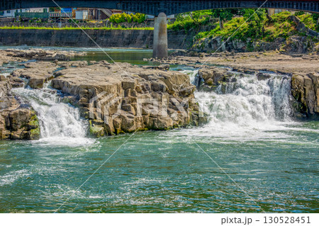 三日月の滝 130528451