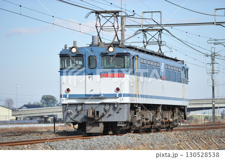 東北本線　栗橋ー東鷲宮　JR貨物　EF65-2138（新鶴見） 130528538