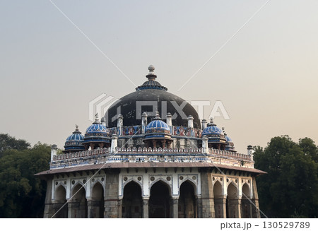 Historical tomb of Isa Khan in Lodhi Gardens, New Delhi, built in the 16th century. The octagonal 130529789