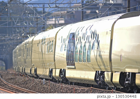 東海道本線 真鶴 JR東日本 E001系(尾久) 四季島 TRAIN SUITE 四季島 東海道本線 真鶴 JR東日本 E001系(尾久) 四季島 TRAIN SUITE 四季島 130530448