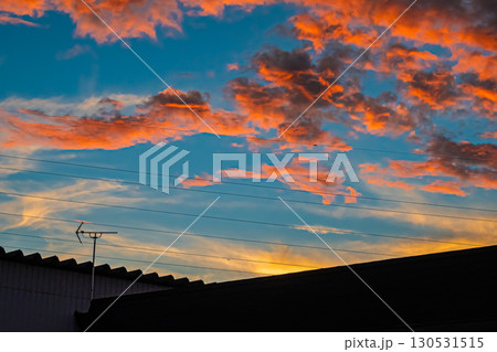 青森県の夕暮れに染まる町並みの風景 青森県の夕暮れに染まる町並みの風景 130531515