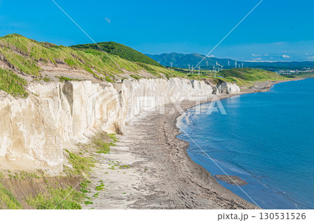 北海道・滝瀬海岸の昼の美しい海岸風景 北海道・滝瀬海岸の昼の美しい海岸風景 130531526