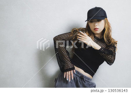 ダンサーの女性 130536143