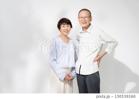 シニア夫婦 シニア夫婦 130539160