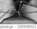 地下鉄入口　下へ降りる長い階段「札幌地下鉄新札幌駅」白黒 130540521