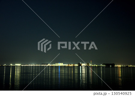 深夜の中部国際空港 深夜の中部国際空港 130540925