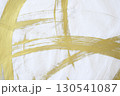 金でペイントされた和紙 130541087