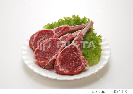 生ラム骨付きロース肉(ラムチョップ) 生ラム骨付きロース肉(ラムチョップ) 130543103