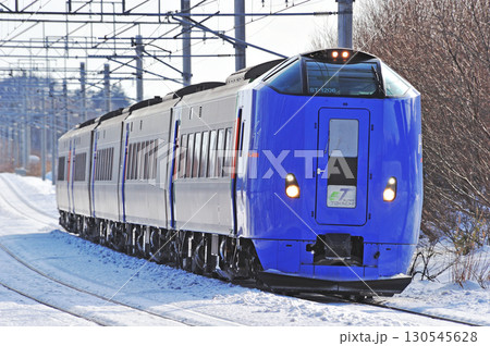 千歳線　島松ー北広島　JR北海道　キハ261系1000番台　ST-1206編成　スーパーとかち 130545628