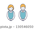 おじぎをするエプロンを着た男女のイラスト 130546050