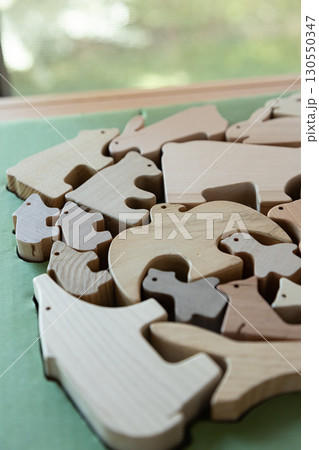 木のおもちゃ 130550347