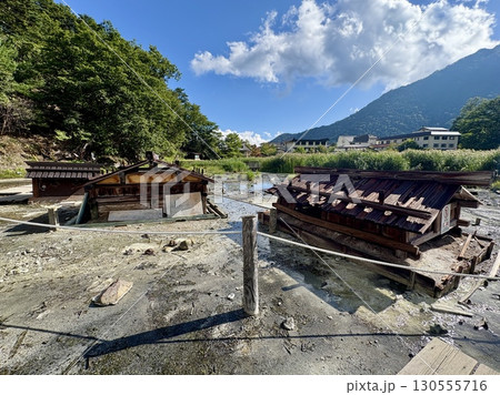 奥日光湯元温泉源泉 130555716