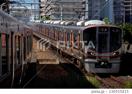 JRゆめ咲線を走る323系普通電車8両 JRゆめ咲線を走る323系普通電車8両 130555815