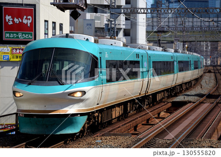 梅田貨物線を走る283系特急くろしお5号 130555820