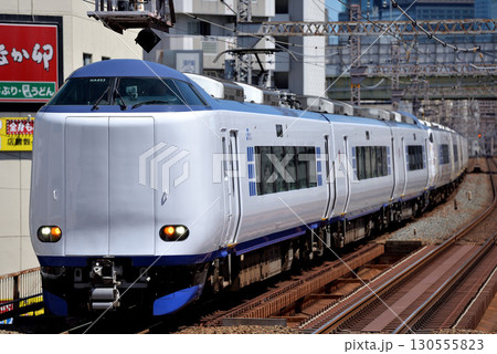 梅田貨物線を走る271系関空特急はるか19号 梅田貨物線を走る271系関空特急はるか19号 130555823