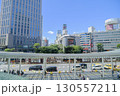 横浜駅　西口前のロータリーと街並み　神奈川県横浜市 130557211