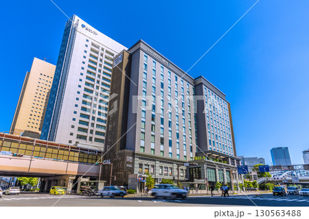 日本の横浜都市景観9月8日・桜木町駅やHメッツ、富士ソフト、ワシントンH、ベースゲート横浜関内タワー 130563488
