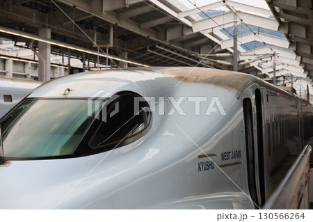 空気力学 コックピット 操縦席 130566264