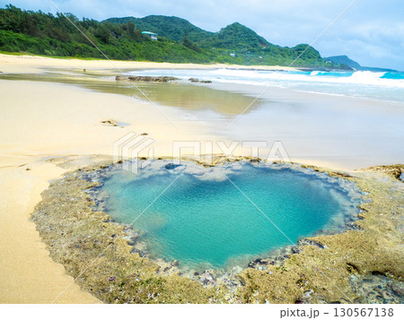 ハートロック（鹿児島県 奄美大島） 130567138