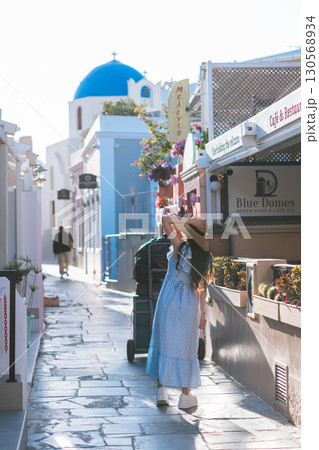 サントリーニ島の美しい風景 130568934