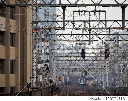 大阪市・南海本線・天下茶屋駅ホームから 大阪市・南海本線・天下茶屋駅ホームから 130571518