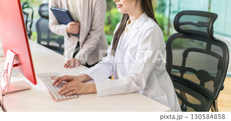 MR　Medical Representative 130584858