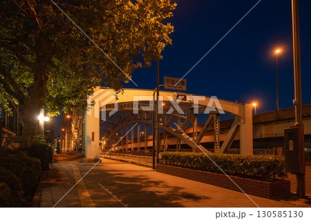 夜の千住大橋 東京都荒川区 夜の千住大橋 東京都荒川区 130585130